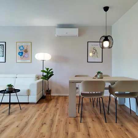 Greg's House Λιουμπλιάνα