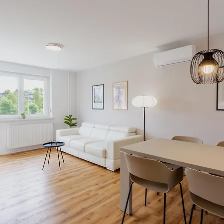 Greg's House * Liubliana