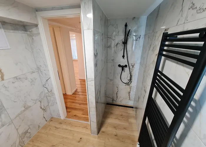 Greg's House * Ljubljana